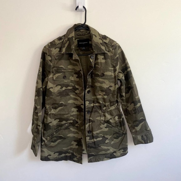 Banana Republic Women’s Camo Utility Jacket - Picture 2 of 8